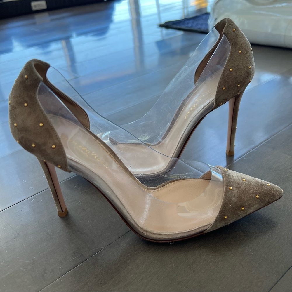 Gianvito Rossi suede studded heels closed toe size 38.5